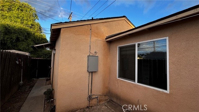 Building Photo - 7922 Lindley Ave