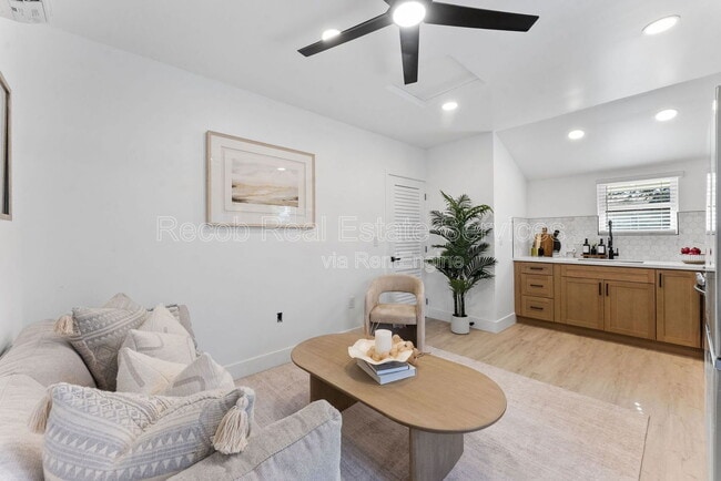 Photo - 6730 Mohawk St Unit 2