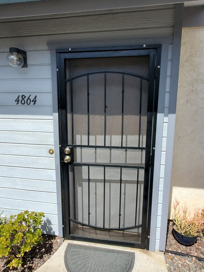 Front of unit - 4864 Cape May Ave
