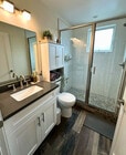 Photo - Private Bedroom in a 5 Bedroom Apartment