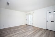 Photo - 5156 Dawes St
