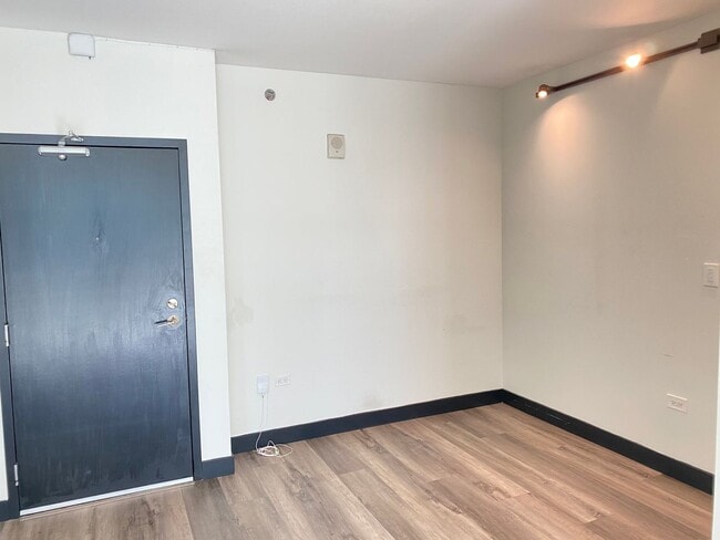 Photo - 14th Floor Downtown San Diego Apartment Unit 1452