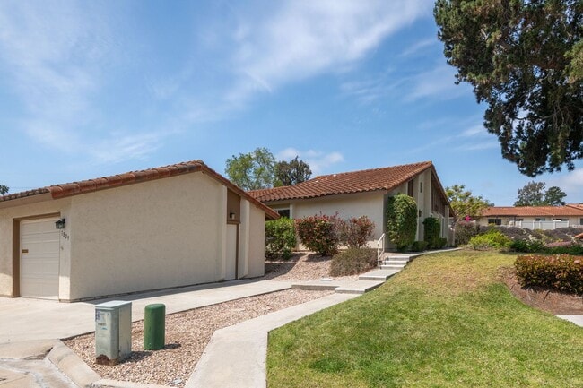 Photo - Turnkey 3 Bed/2 Ba in Encinitas' Finest 55...