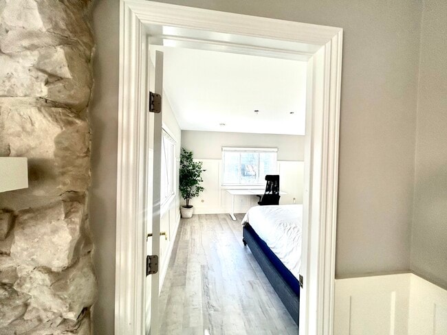 Photo - 719 N Cabrillo Ave