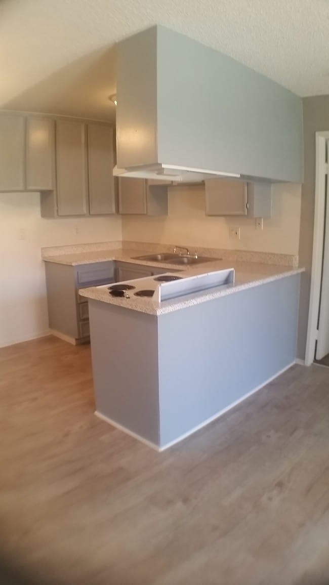 Photo - Laurel Palms Apartments