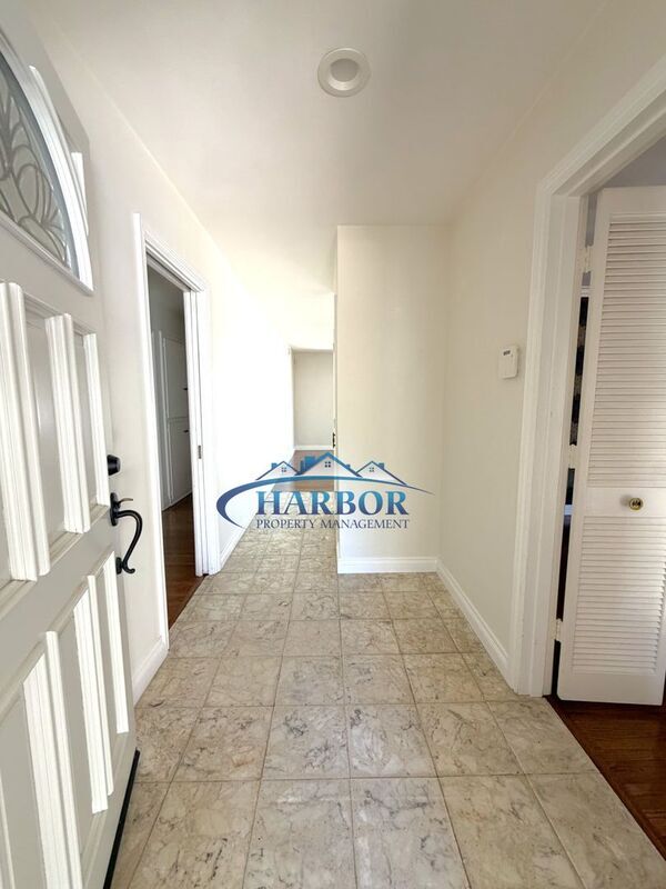 Photo - 1630 Miracosta St