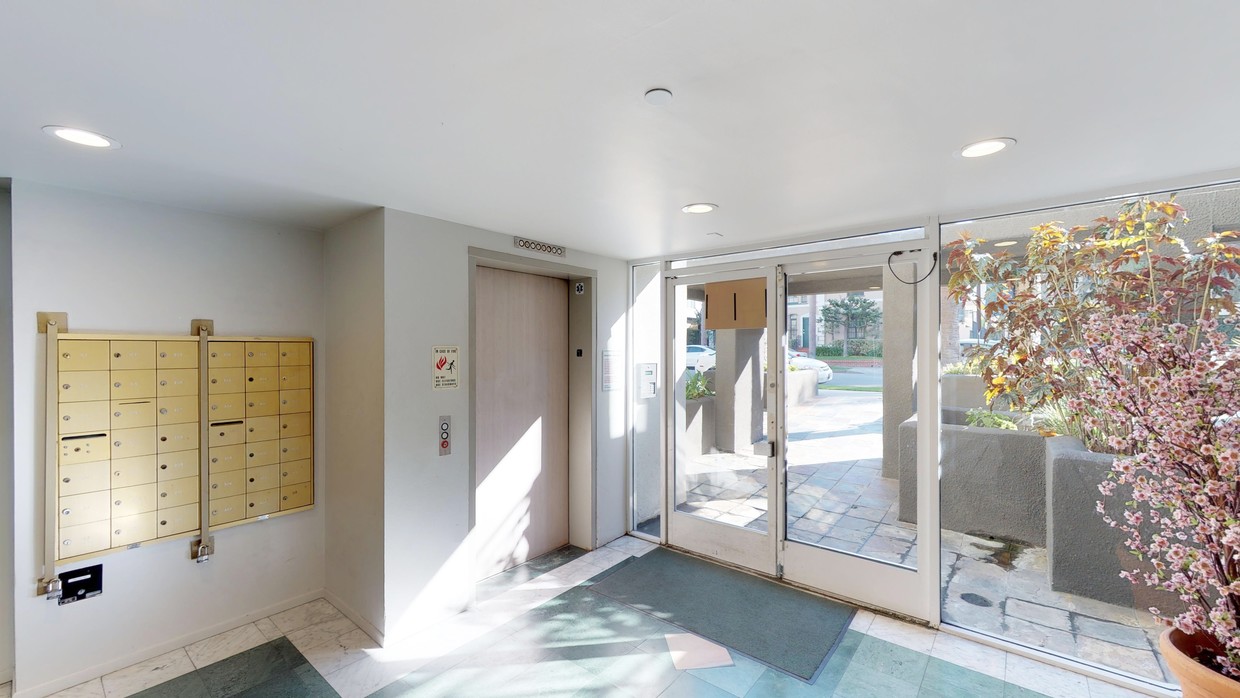 3D Tour - Hauser Apartments