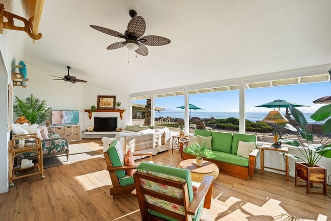 Building Photo - Hawaiian Beach Style Home in the Solimar B...