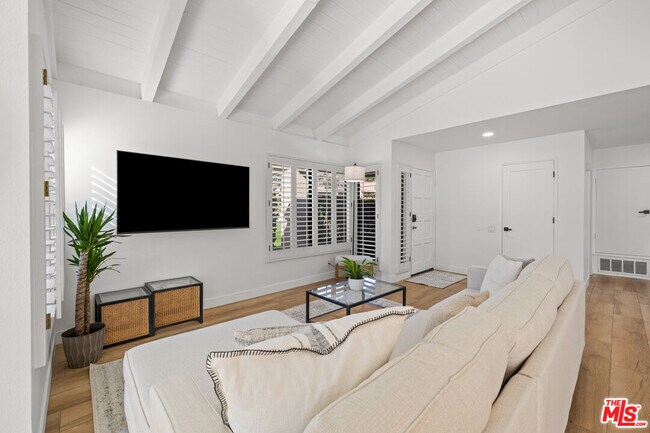 Photo - 72417 Rolling Knoll Dr