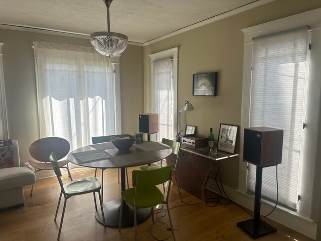 Photo - 1015 Manzanita St