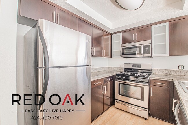 Photo - 939 Palm Ave Unit 304