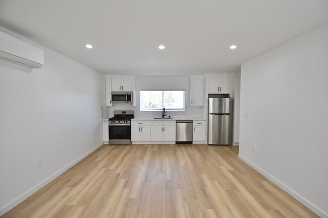 Photo - 11645 Moorpark St Unit 11647