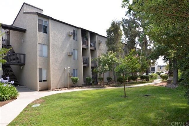 Photo - Spacious 1 Bedroom Parkway Pointe Condo! Unit 302 - -1