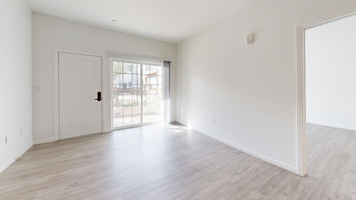 3D Tour - 177 N Myrtle Ave