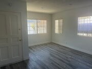 Photo - 1153 W 22nd St House