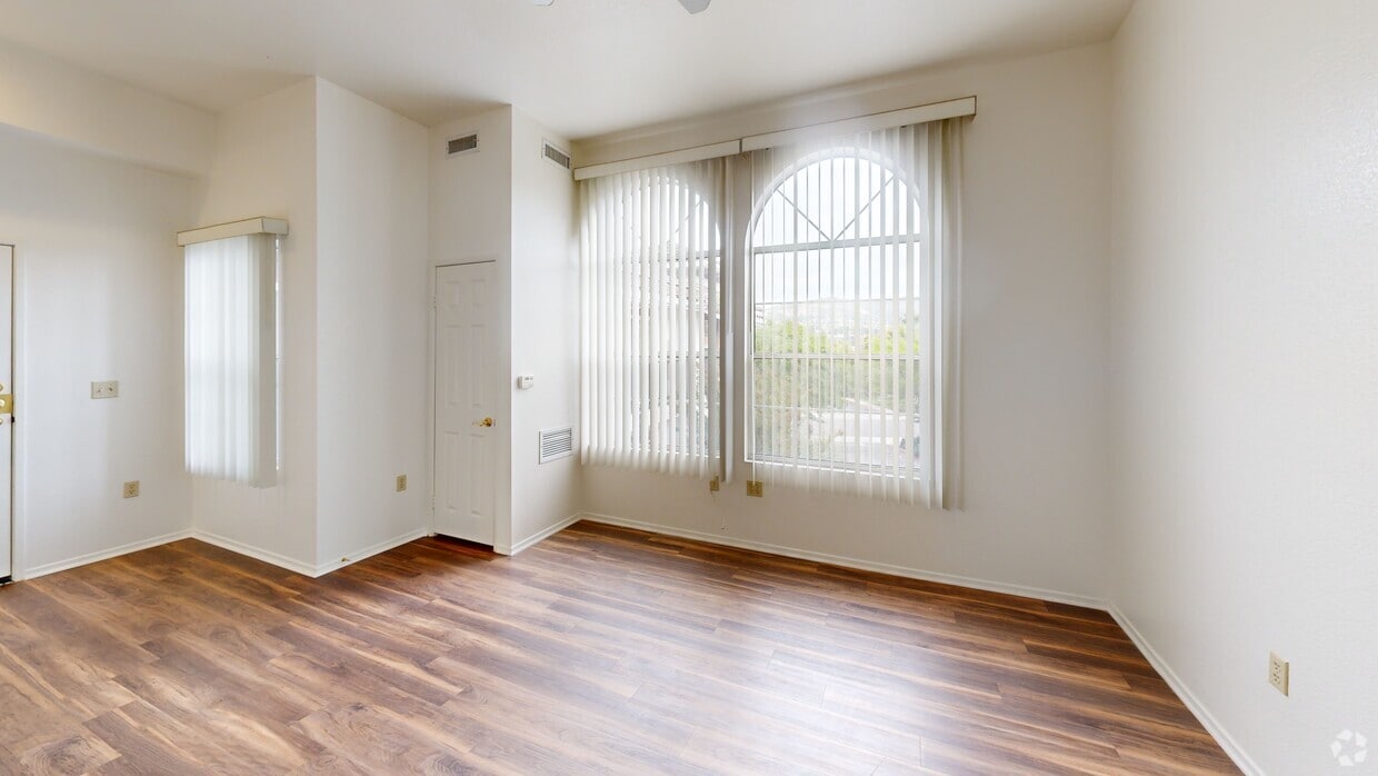 3D Tour - Villa Paloma Senior Apartments