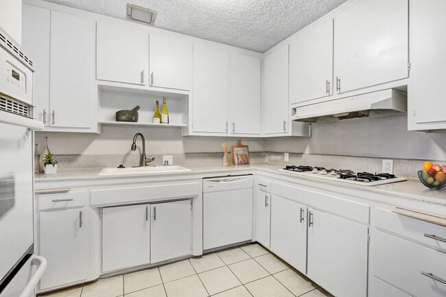Building Photo - Fulton Terrace Apartments