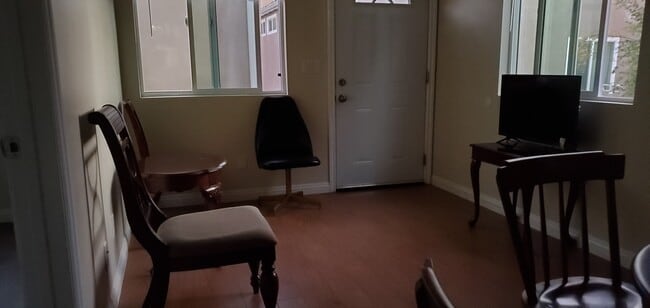 Photo - 221 W Ash Ave