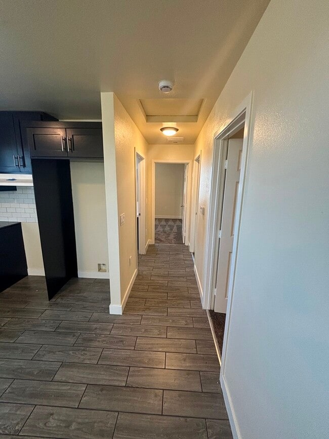 Photo - 407 E 70th St