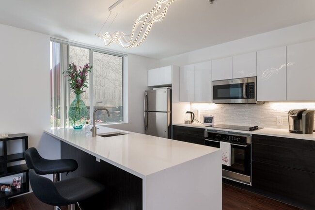 Photo - 2 Bed 2 Bath in The Heart of Little Italy