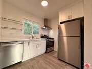 Photo - 5246 Whitsett Ave Apartment Unit B