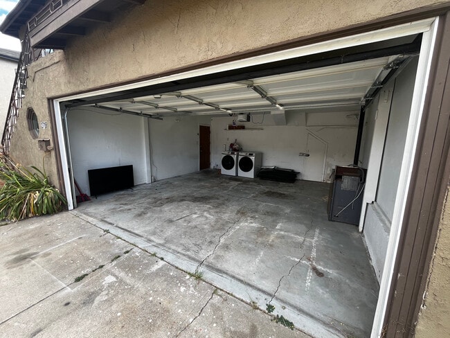 Photo - 2716 W 101st St