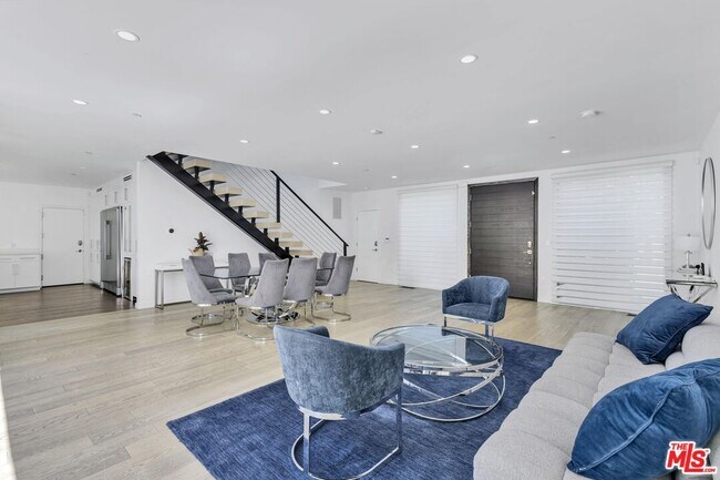 Photo - 2044 Benedict Canyon Drive