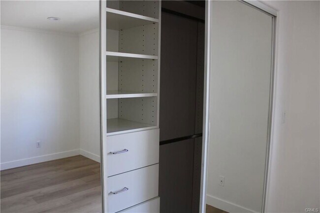 Photo - 5145 Yarmouth Ave