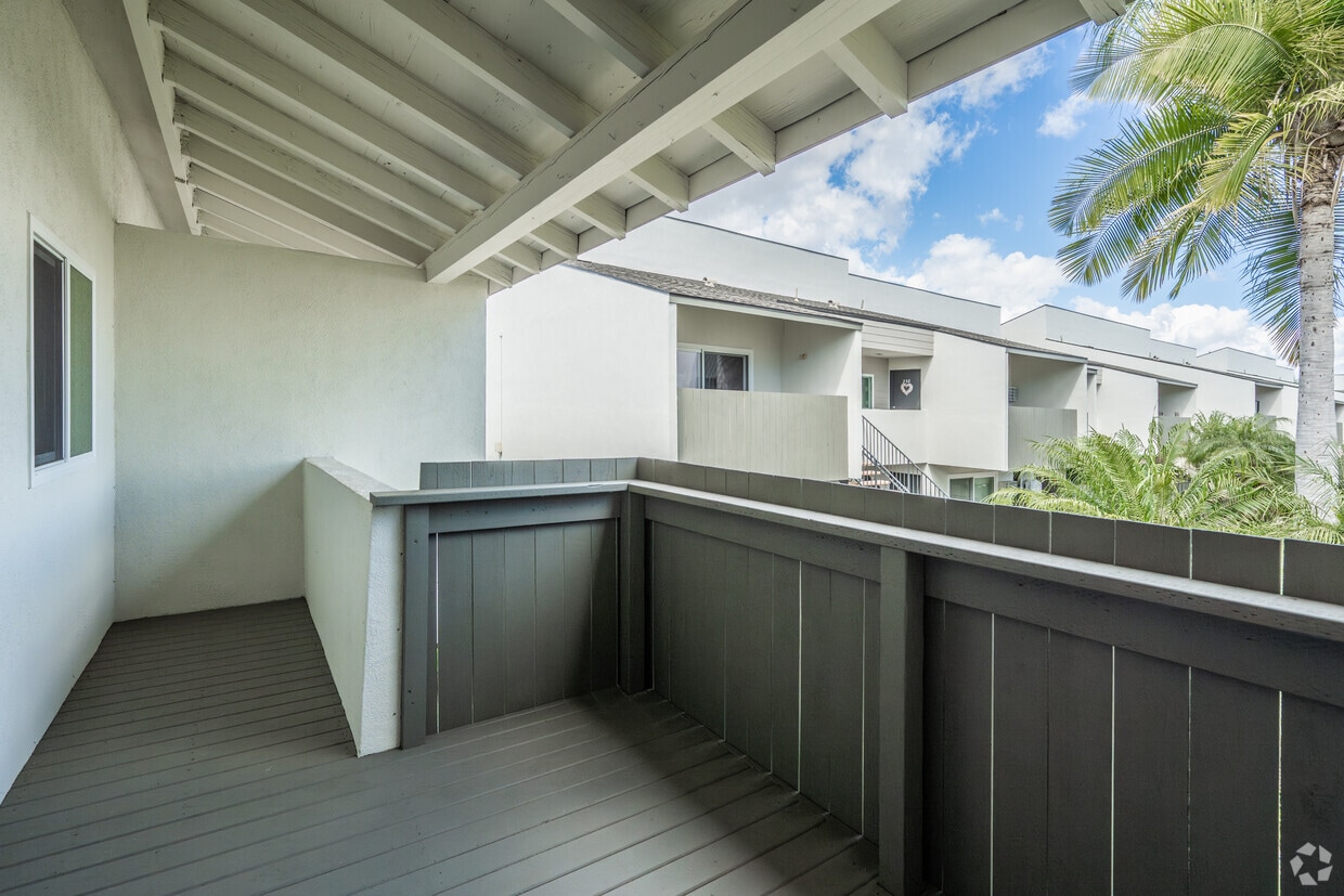 Floor Plan - 3BR/2BA