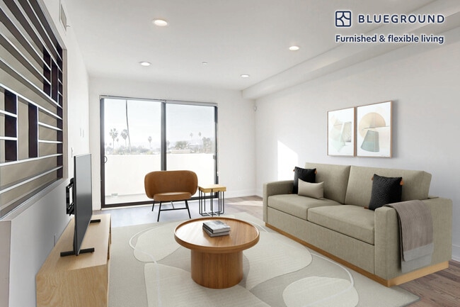 Building Photo - 807 N Hudson Ave Unit SI ID6544A