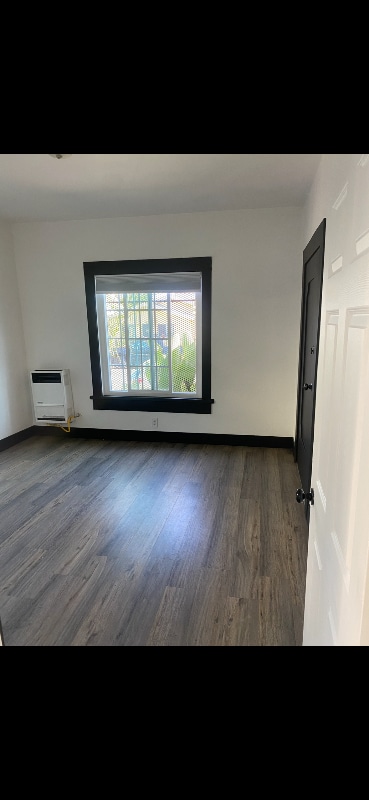 Photo - 208 1/2 W 42nd Pl Apartment