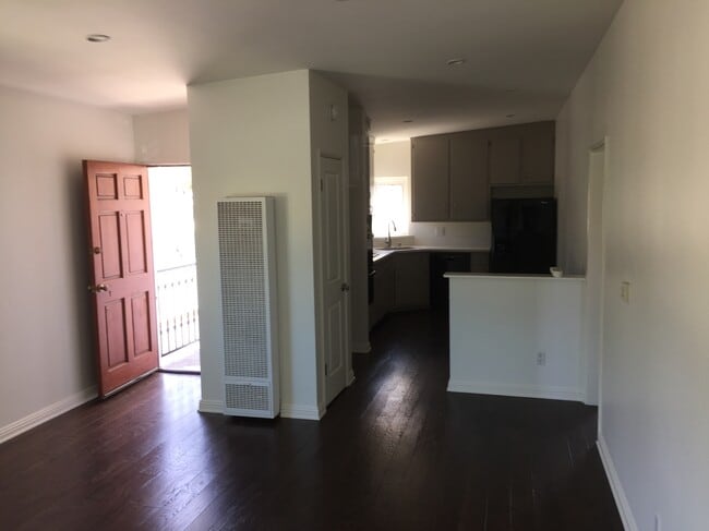 Photo - 117 N Lucia Ave Unit 2