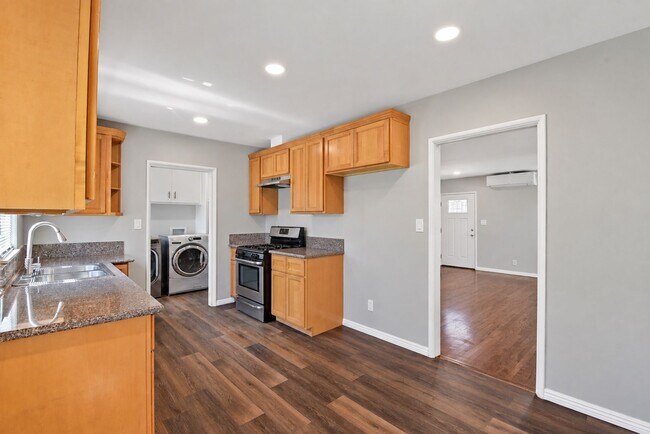 Photo - 1425 Termino Ave Unit 1425 Termino Ave.