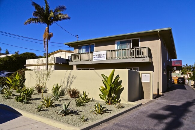 Building Photo - 6584 Del Playa Dr Unit A