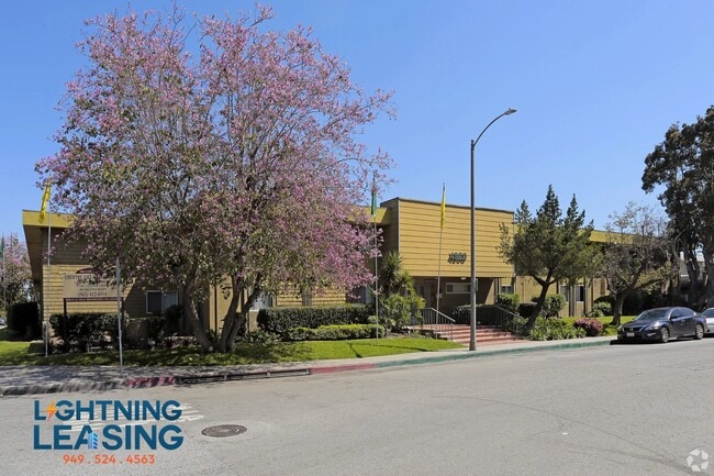 Photo - 4902 Clair Del Ave Condo Unit 219D