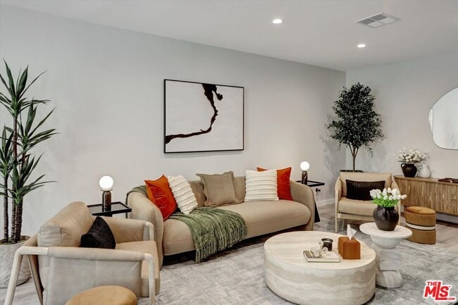 Photo - 7300 Franklin Ave Unit 346