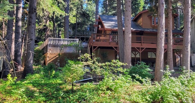 3 bedroom, 2 bathroom in Twin Peaks - 3 bedroom, 2 bathroom in Twin Peaks House