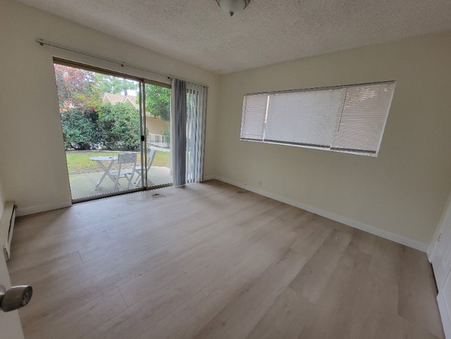 Photo - 13531 Wyandotte St Unit 9