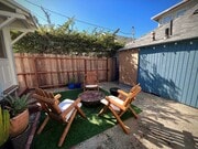 Private Secured Gated, Patio area, Redwood Fences. Furniture/BBQ/Firepit included - 140 Hart Ave