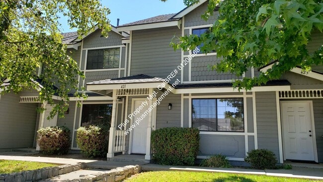 Building Photo - 417-423 Tiffany Drive Unit 421