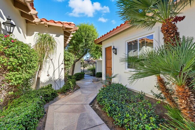 Photo - 49463 Vía Conquistador