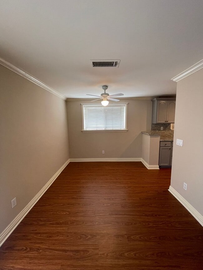 Photo - Freshly Remodeled 1 Bedroom 1 Bath Back House!