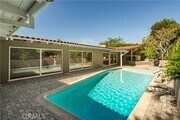 Photo - 360 Vía Almar House