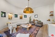 Photo - 2065 Watsonia Terrace