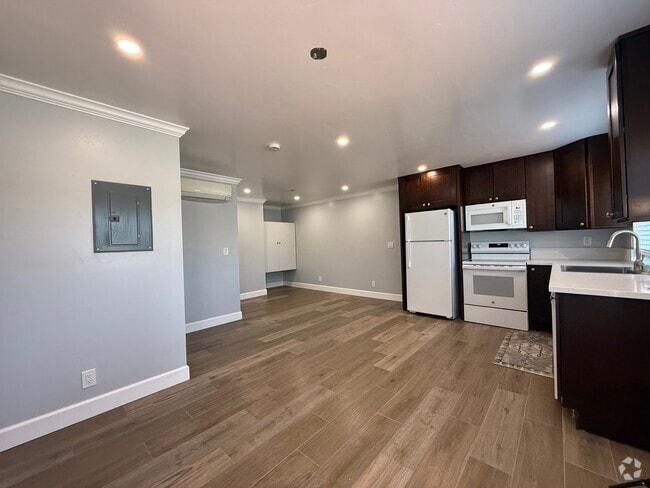 Building Photo - 6112 Travers Way Rental