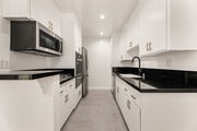Photo - 1608 S Bentley Ave Apartments