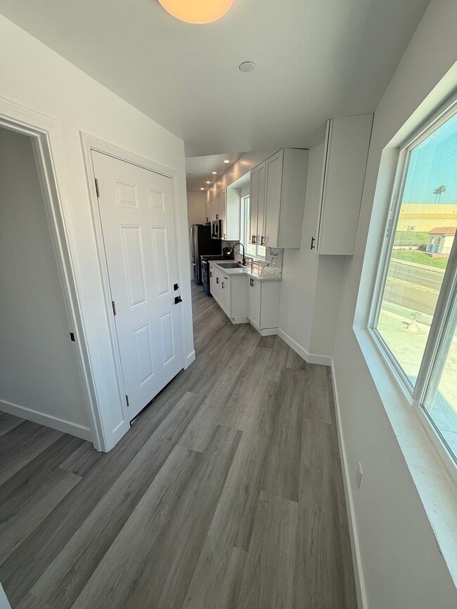 Photo - College Ave Triplex Unit #3