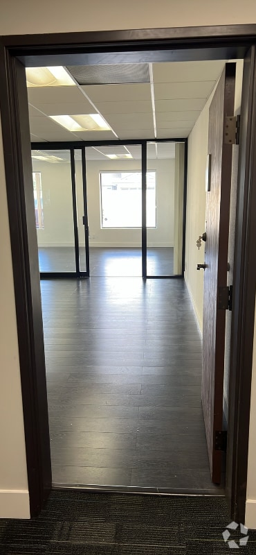 Building Photo - 22750 Hawthorne Blvd Rental