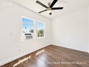 Photo - 3017 London St Unit 1/2