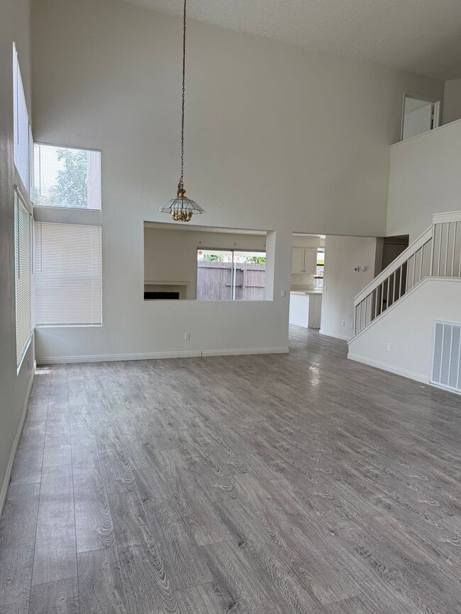 Photo - 23797 Lone Pine Dr